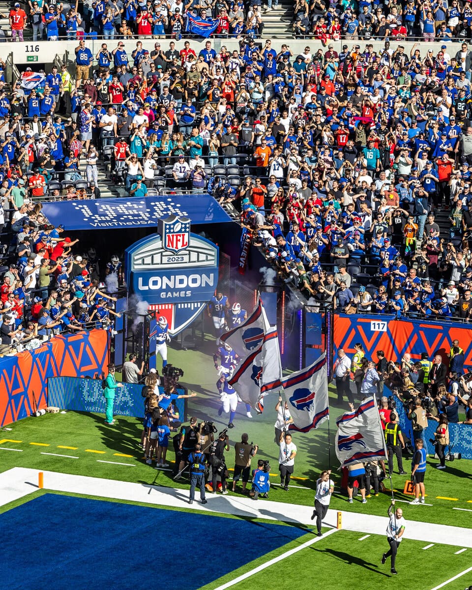 OLE_NFL_LONDON2023_1008_082241-2793_ALIVECOVERAGE-2