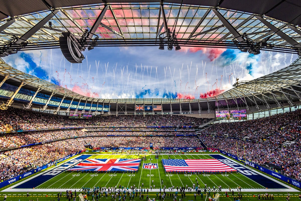 OLE_NFL_LONDON2023_1008_082948-3272_ALIVECOVERAGE-2