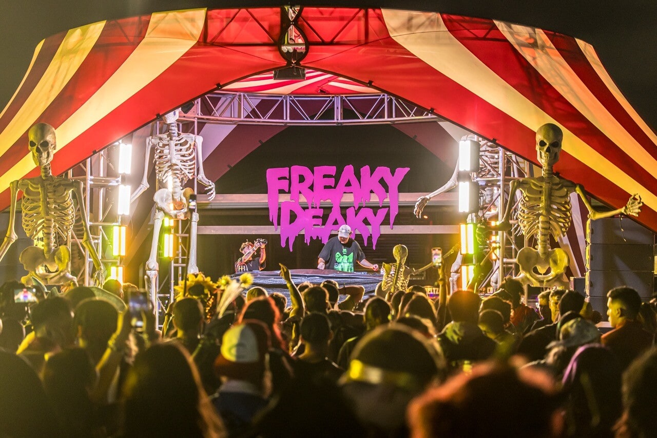 FreakyDeaky2023_1028_201506-4319_ALIVECOVERAGE