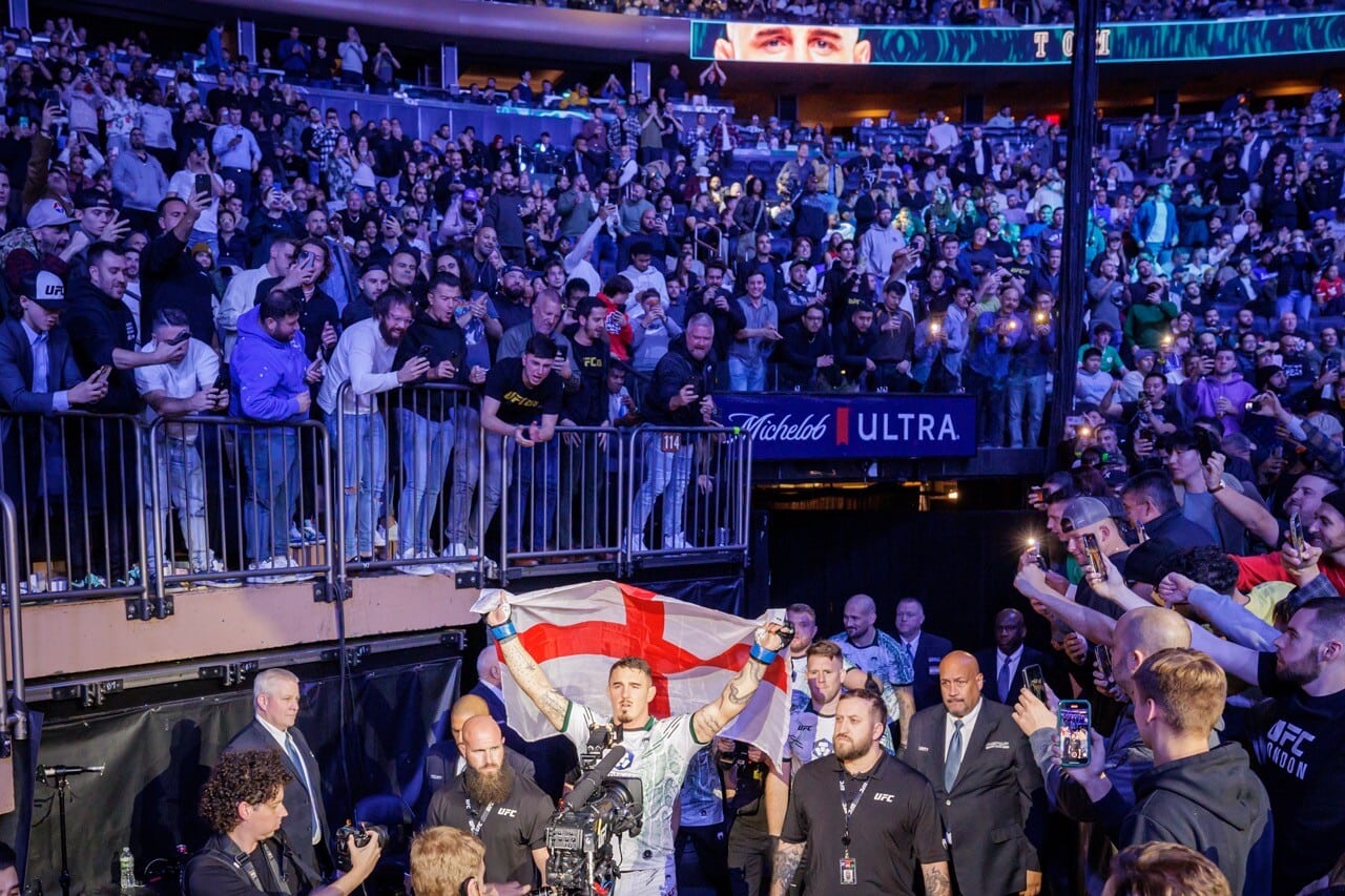 UFC2952023_1112_002529-5735_ALIVECOVERAGE